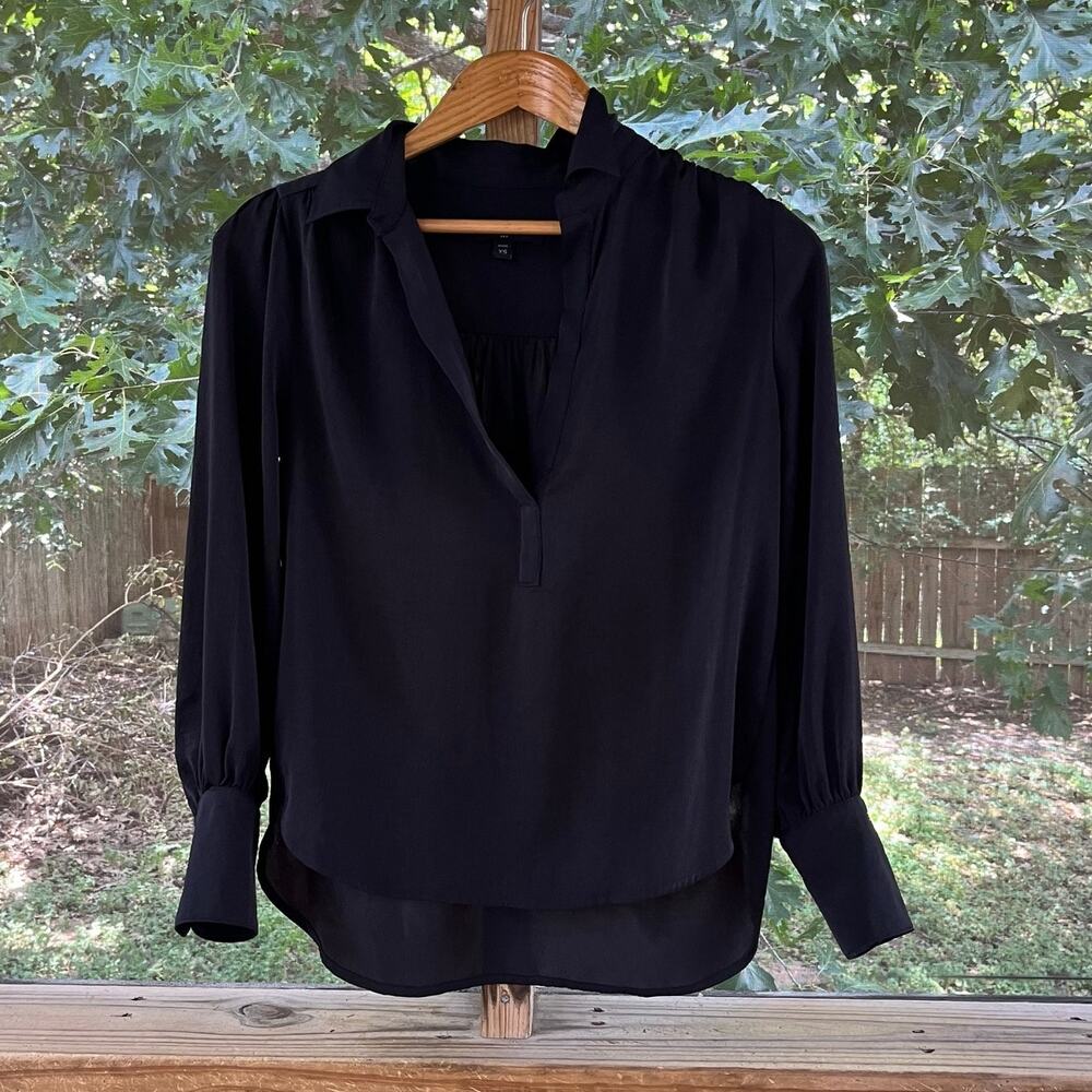 Banana Republic Factory Women's Black Silky Collar Blouse Size XSP